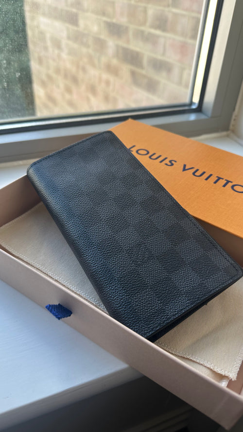 LOUIS VUITTON N62665 Men's Brazza Wallet | Louis Vuitton Men's Brazza Wallet (Black)