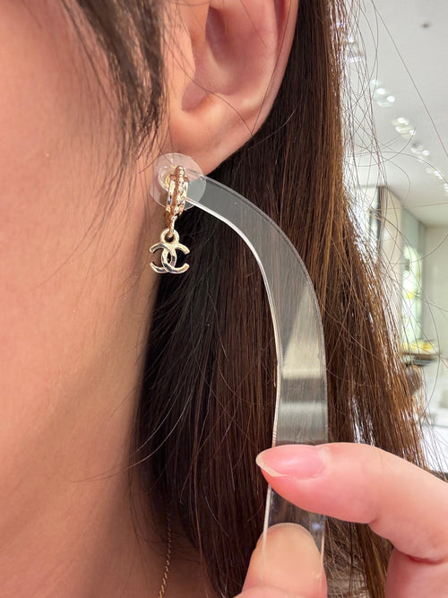 CHANEL CC Logo Drop Earrings | Chanel Earrings (Gold)