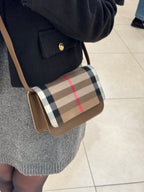 BURBERRY Mini Crossbody Bag | 博柏利 迷你手袋 (啡色)
