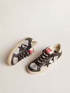 GOLDEN GOOSE Super - Star LTD in metallic leather with black leather star and inserts | 黄金鹅 Super - Star LTD 金属皮革款,搭配黑色皮革星星与拼接(黑色) - LondonKelly 英国名牌代购