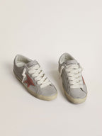GOLDEN GOOSE Women’s Super - Star LTD in gray leather with brick - red suede star | 黃金鵝 女款 Super - Star LTD 灰色皮革款,搭配磚紅色麂皮星星(灰色) - LondonKelly 英國名牌代購