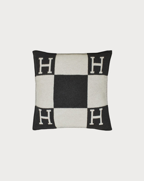 HERMES Large Avalon Pillow | 爱马仕 枕头 (多色) - LondonKelly 英国名牌代购