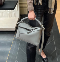 [2023 新款] LOEWE Small Puzzle Bag | 羅意威 手袋 (軟荔枝皮/細碼/Grey)