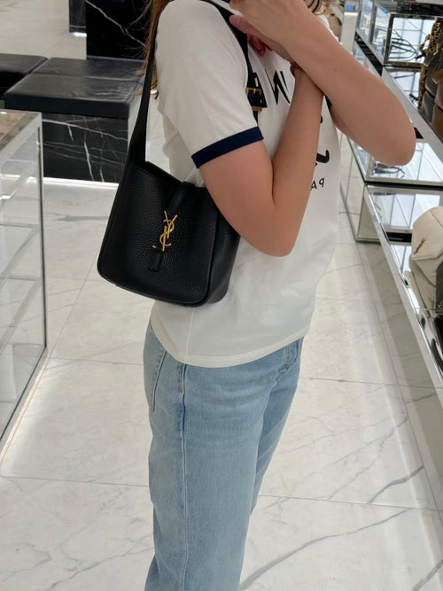 YSL SAINT LAURENT LE 5 A 7 Supple Baby Grained Leather | 圣罗兰迷你手袋(黑色) 
