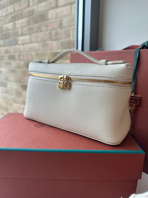 LORO PIANA Extra pocket L19 Calfskin | 諾悠翩雅 手袋 (白色/金扣)