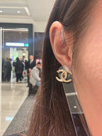 CHANEL Gold CC Earrings | Chanel earrings (gold)